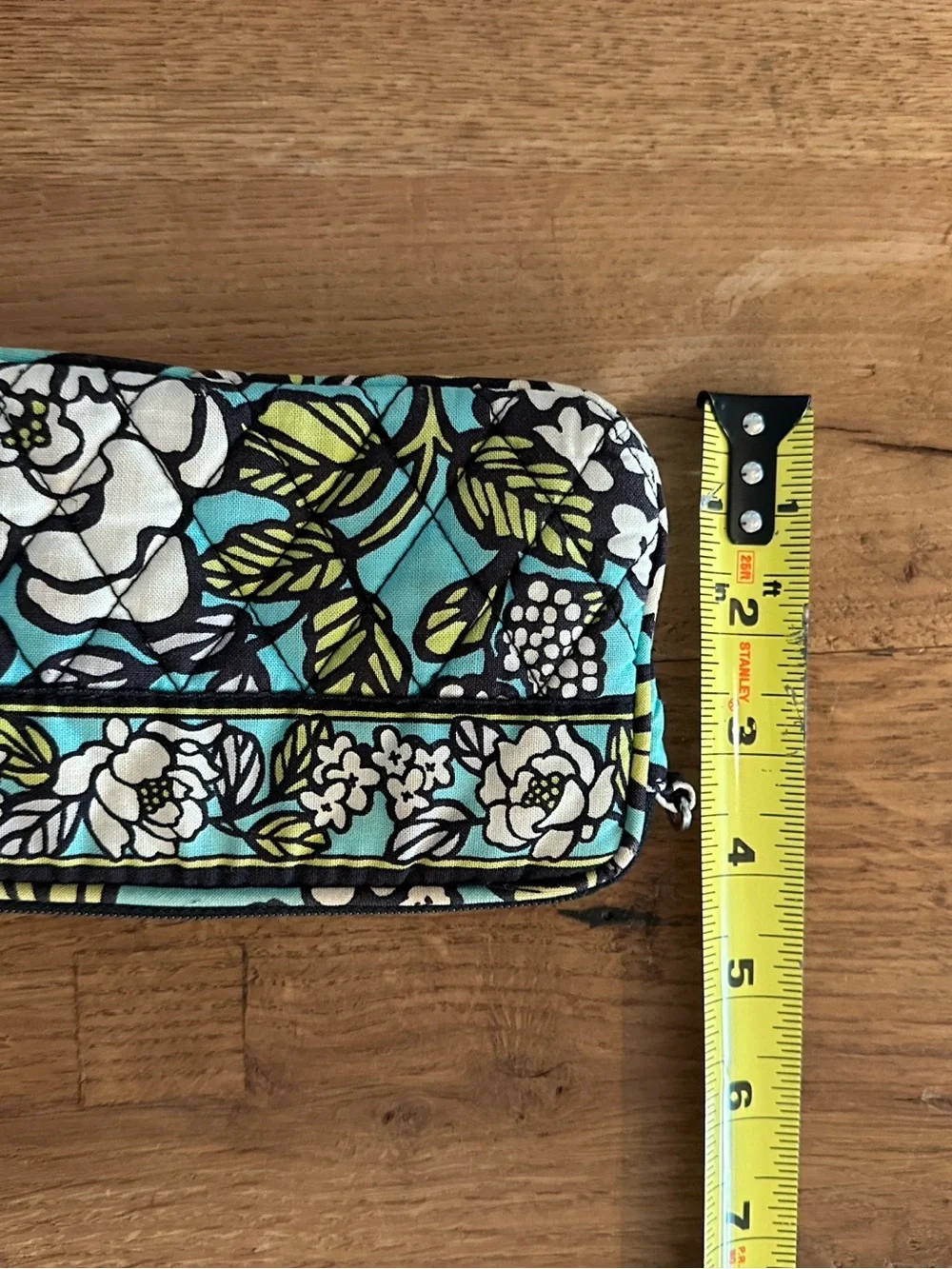 Vera Bradley Island Bloom Wristlet